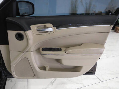 2012 Chrysler 300