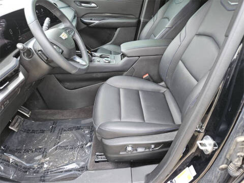 2024 Cadillac XT4 Sport