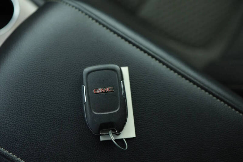 2018 GMC Acadia SLE-2