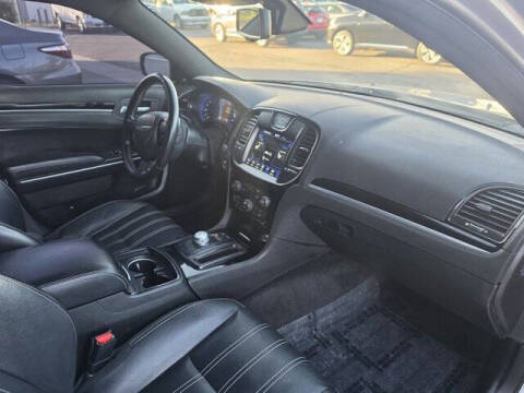 2018 Chrysler 300 S