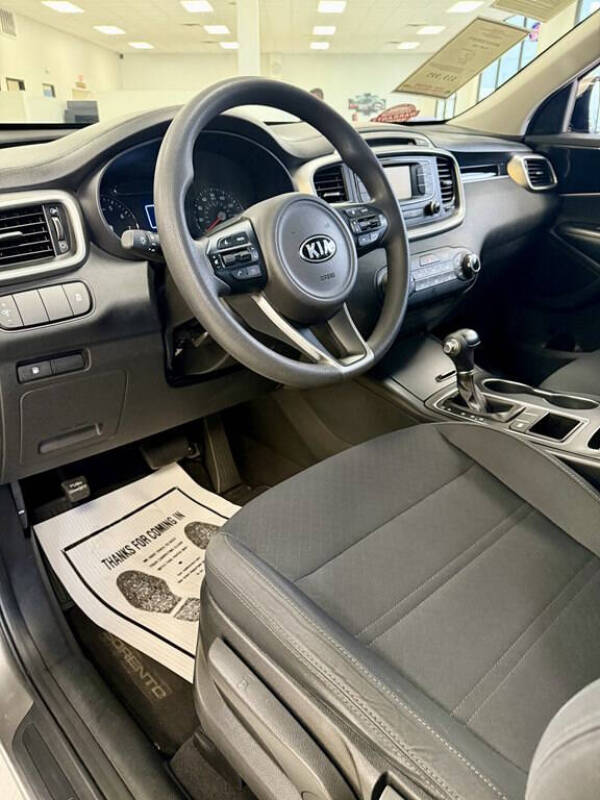 2018 Kia Sorento LX