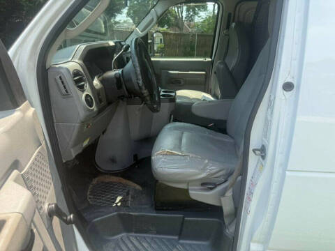 2011 Ford E-Series E-350 SD