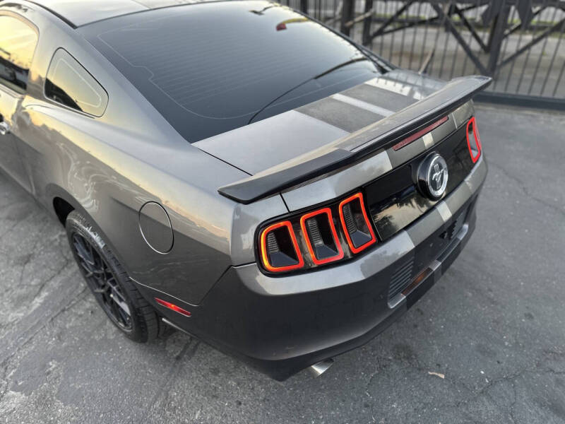 2014 Ford Mustang V6