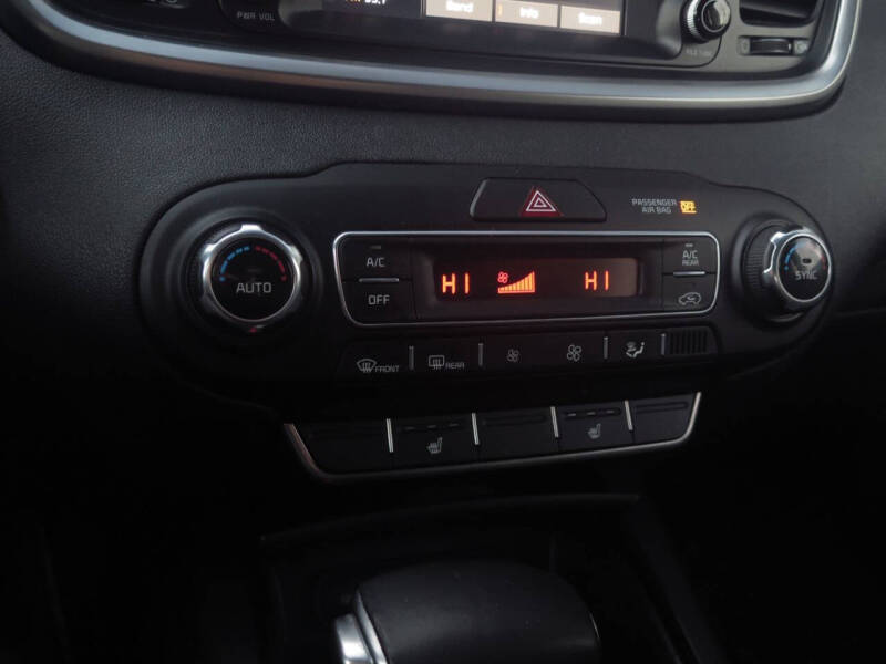 2019 Kia Sorento LX V6