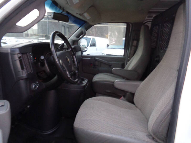 2017 Chevrolet Express 2500