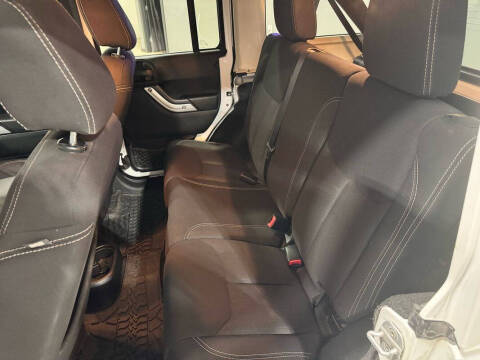 2013 Jeep Wrangler Unlimited Sahara