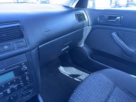 2003 Volkswagen Golf GL