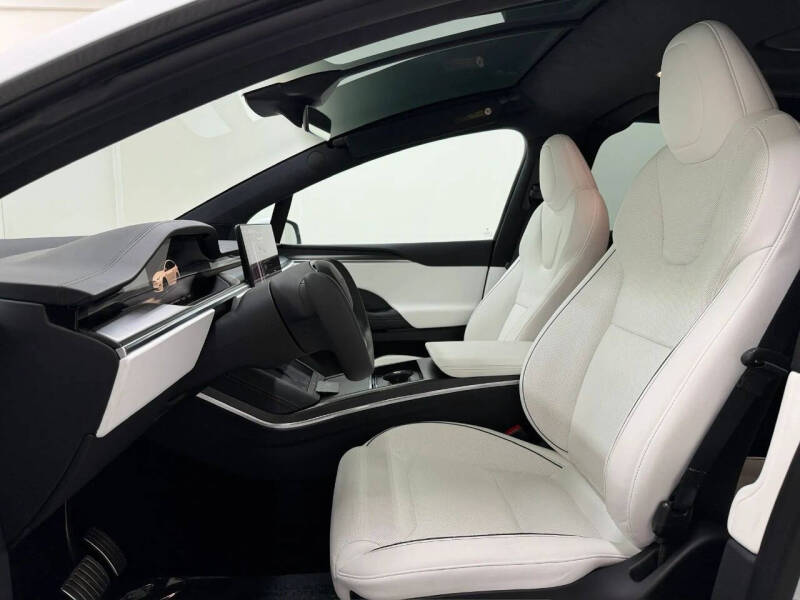 2022 Tesla Model X Plaid