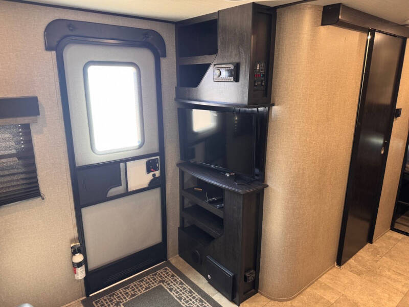 2019 Grand Design RV Imagine