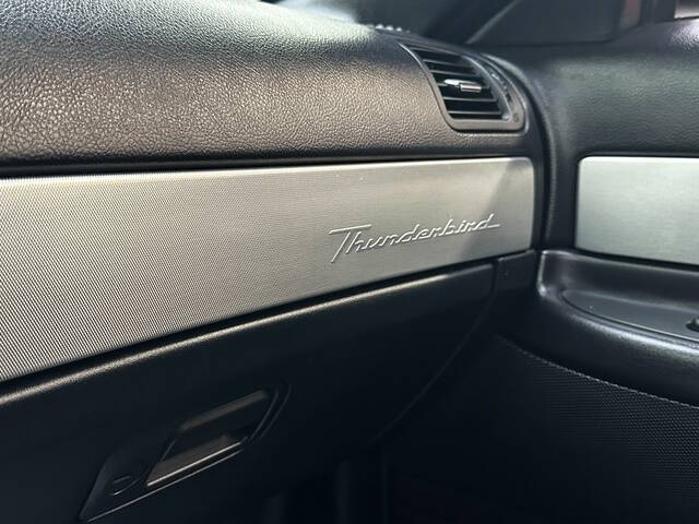 2005 Ford Thunderbird Deluxe