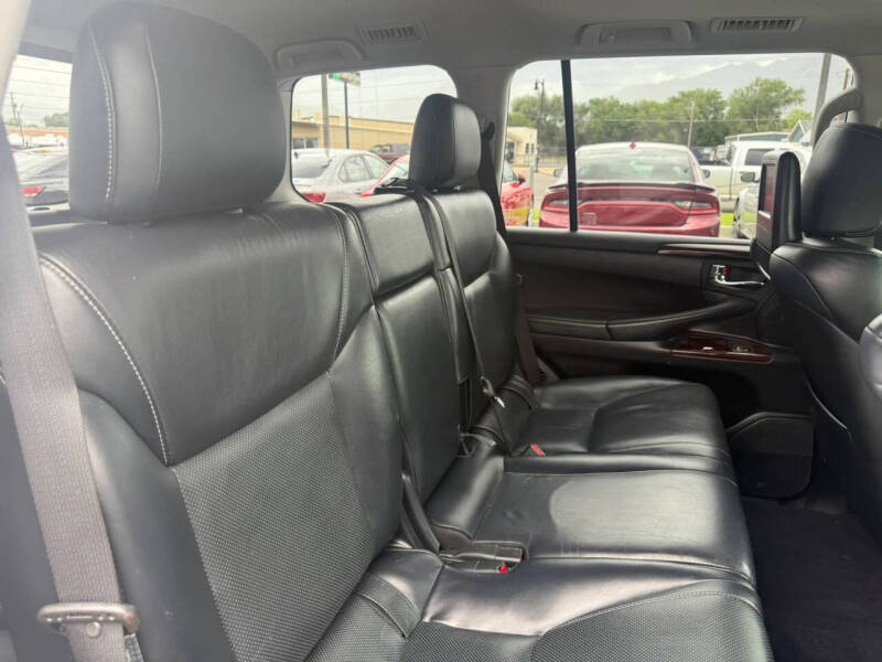 2014 Lexus LX 570
