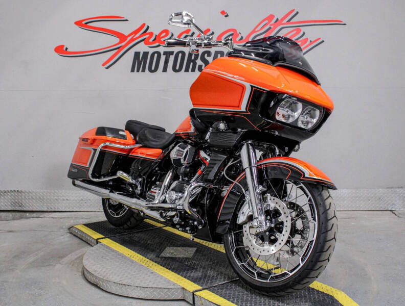 2022 Harley-Davidson CVO Road Glide