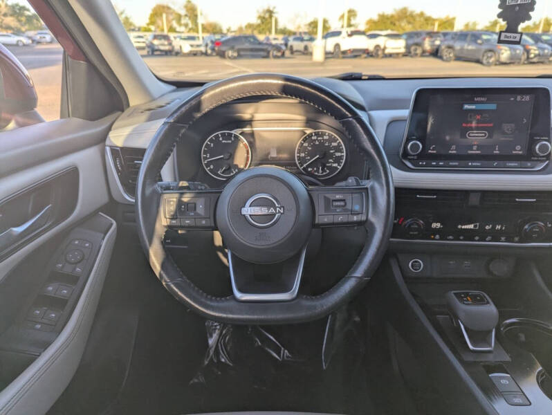 2022 Nissan Rogue SV