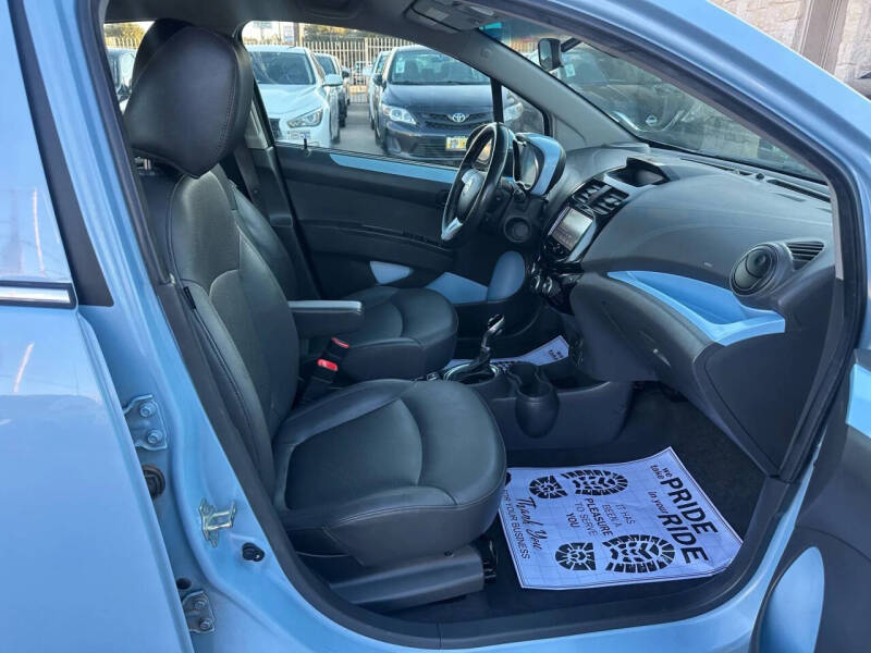 2014 Chevrolet Spark EV 2LT