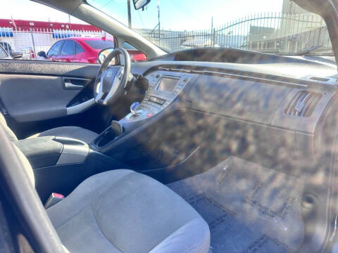 2014 Toyota Prius Two