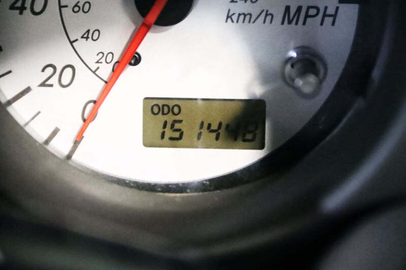 2004 Toyota MR2 Spyder
