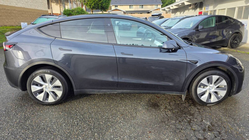 2024 Tesla Model Y Long Range