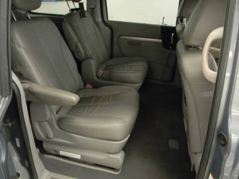 2008 Hyundai Entourage Limited