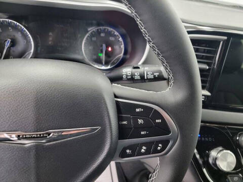 2026 Chrysler Voyager LX