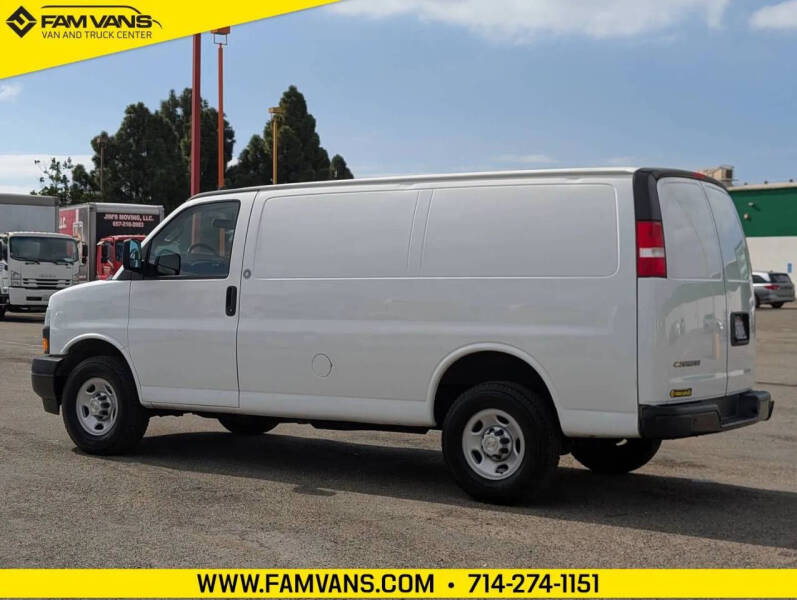 2023 Chevrolet Express 2500