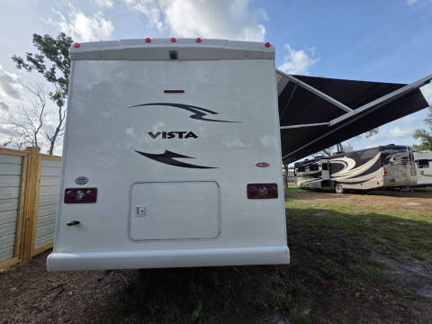 2013 Winnebago Vista