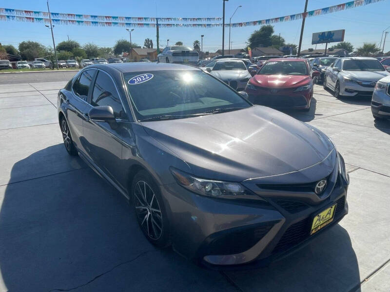 2022 Toyota Camry SE