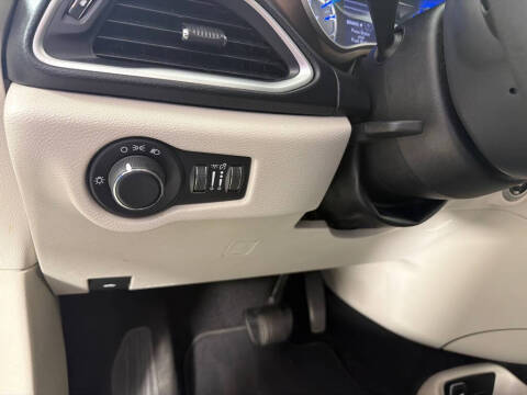 2017 Chrysler Pacifica LX