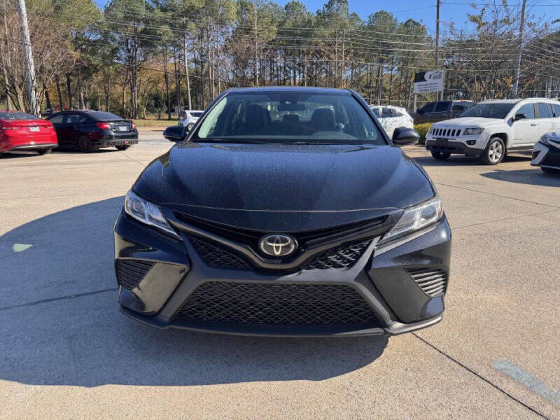 2019 Toyota Camry null photo 5