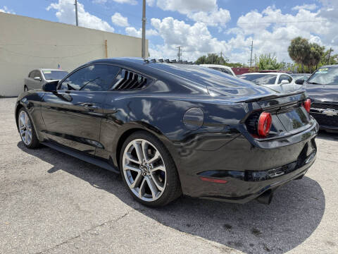 2016 Ford Mustang V6