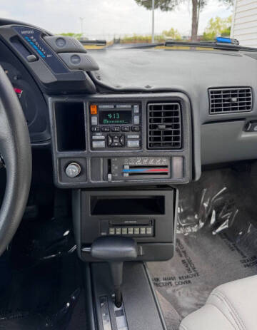 1991 Pontiac Sunbird LE