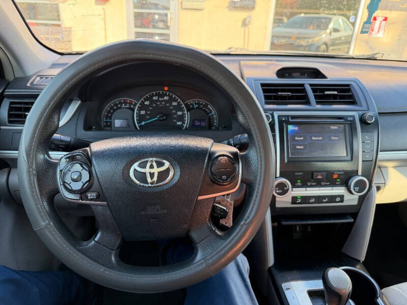 2013 Toyota Camry LE