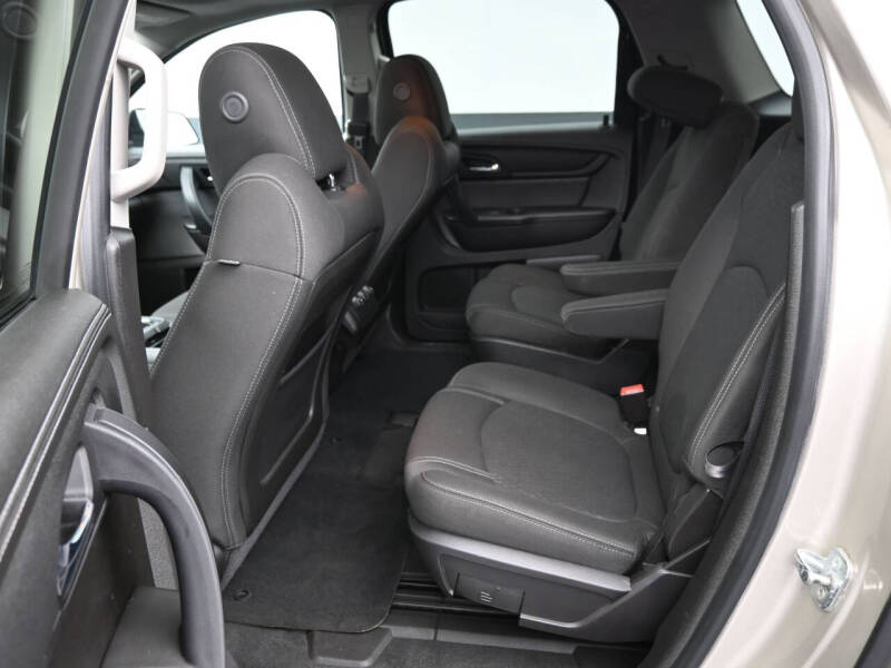 2016 GMC Acadia SLE-2