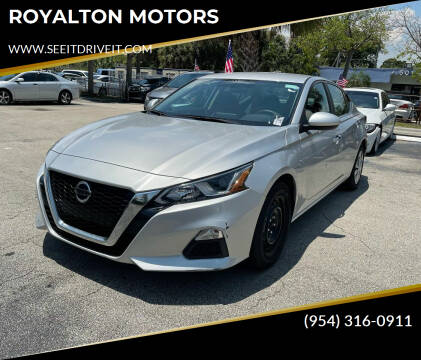 2020 Nissan Altima for sale at ROYALTON MOTORS in Plantation FL