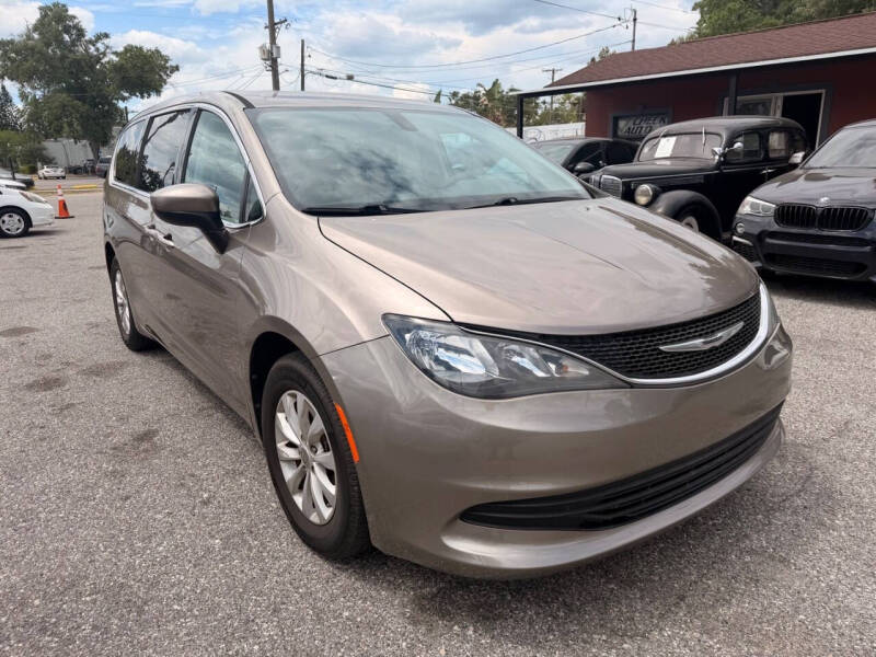 2017 Chrysler Pacifica Touring