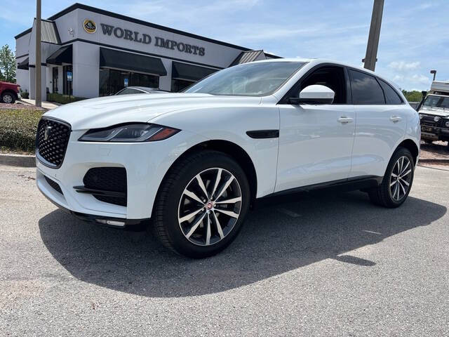 2023 Jaguar F-PACE 4