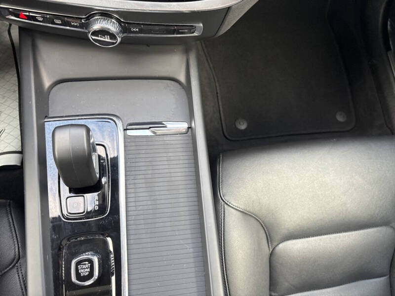 2025 Volvo S60 B5 Core