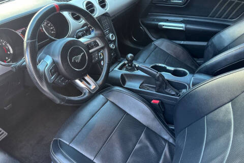 2016 Ford Mustang V6