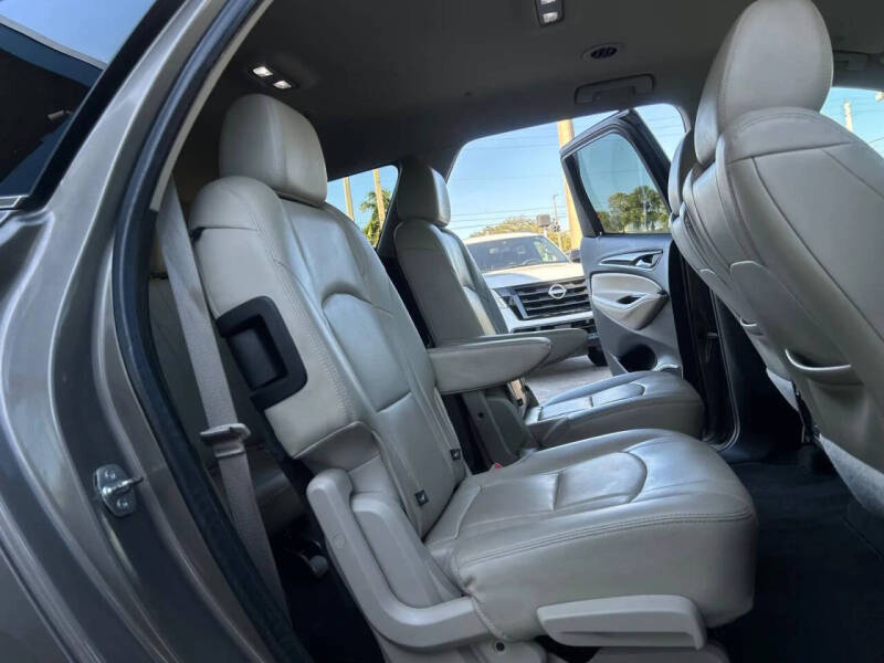 2020 Buick Enclave Essence