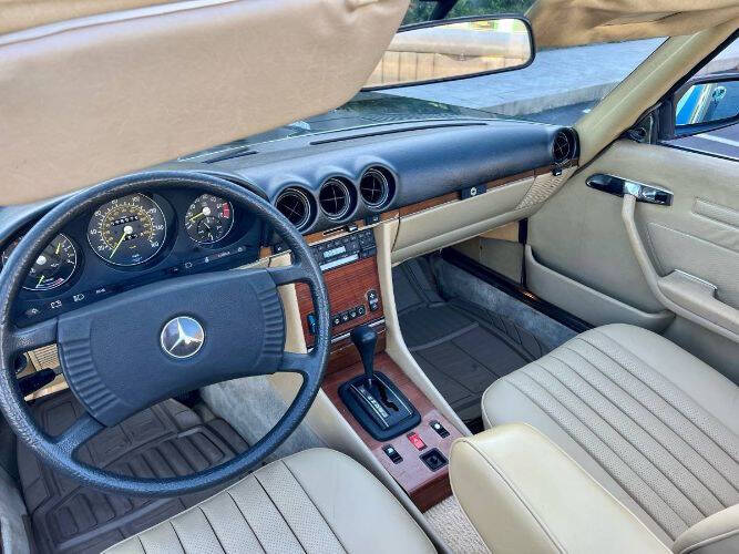 1982 Mercedes-Benz 500-Class
