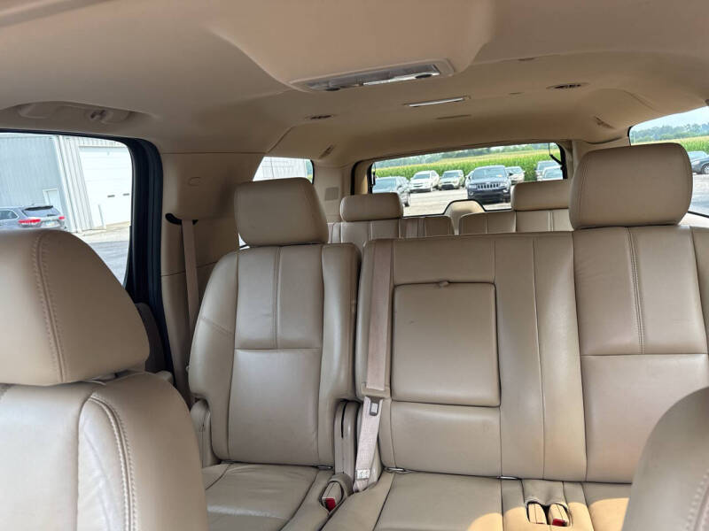 2011 Chevrolet Suburban LT