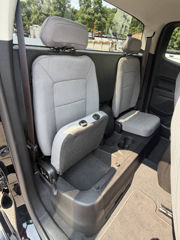 2022 GMC Canyon Elevation Standard