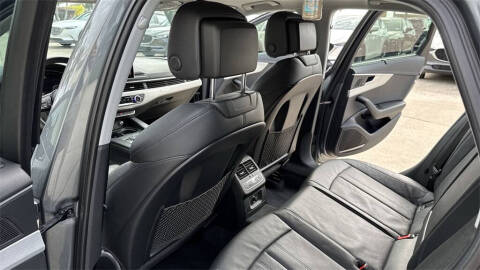 2017 Audi A4 2.0T quattro Prestige