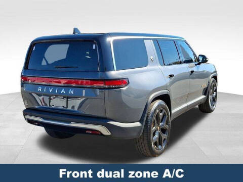 2023 Rivian R1S Adventure