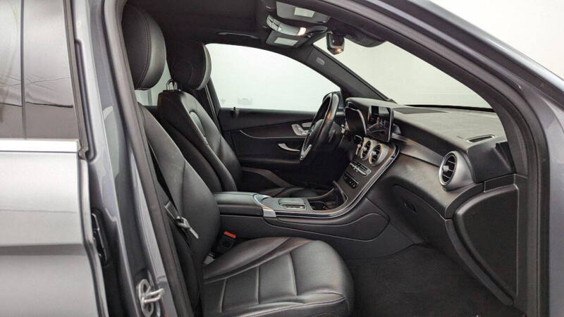 2022 Mercedes-Benz GLC GLC 300 4MATIC