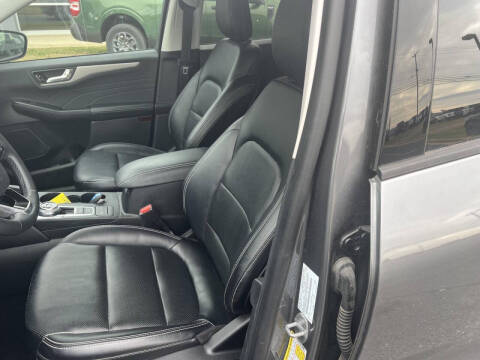 2022 Ford Escape SEL