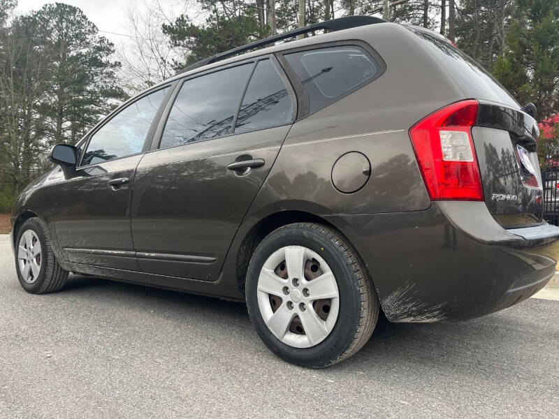 2009 Kia Rondo LX