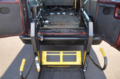 2005 Ford E-Series E-350 SD XLT