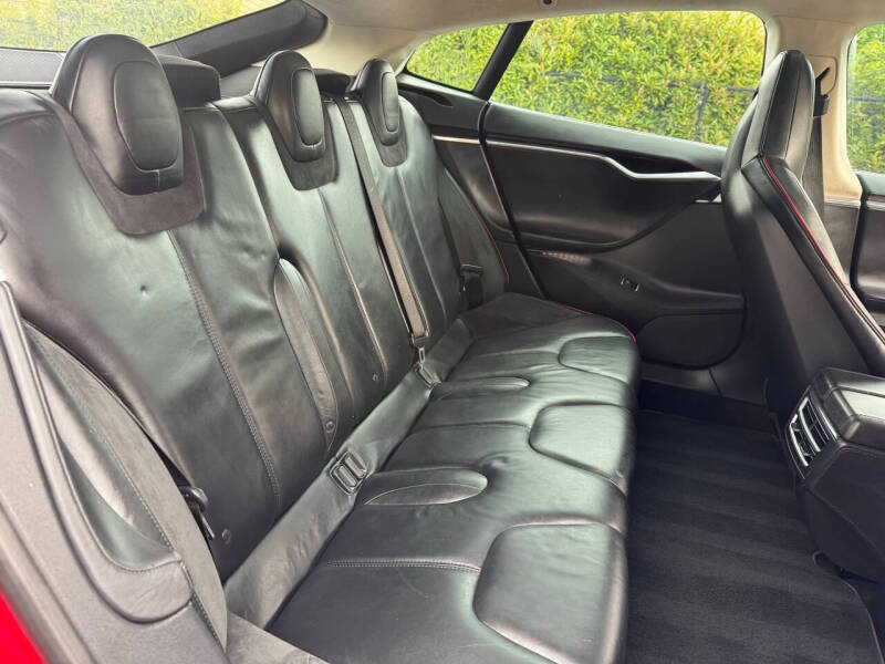 2013 Tesla Model S Performance