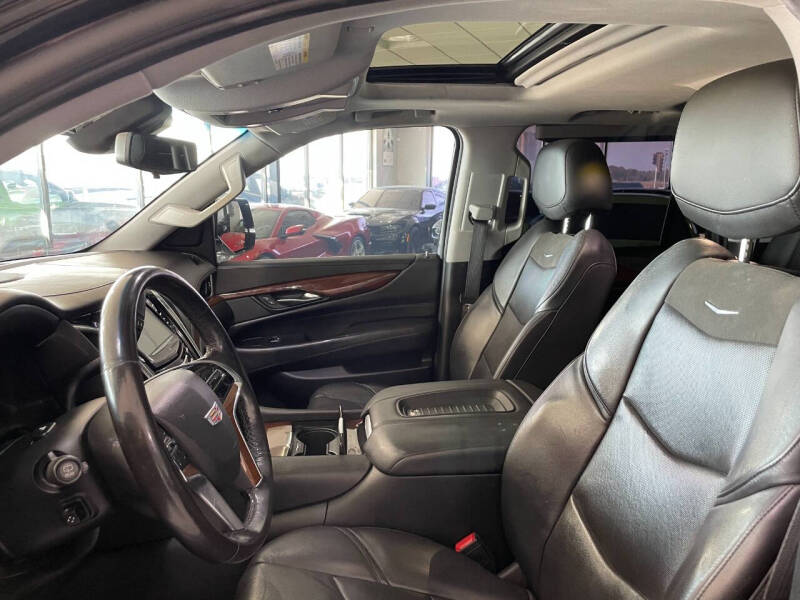 2020 Cadillac Escalade Luxury