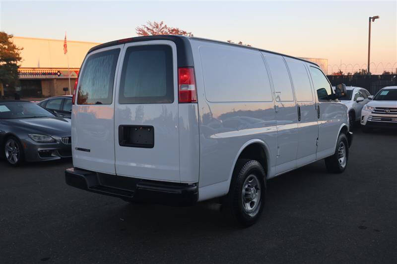 2018 Chevrolet Express 2500